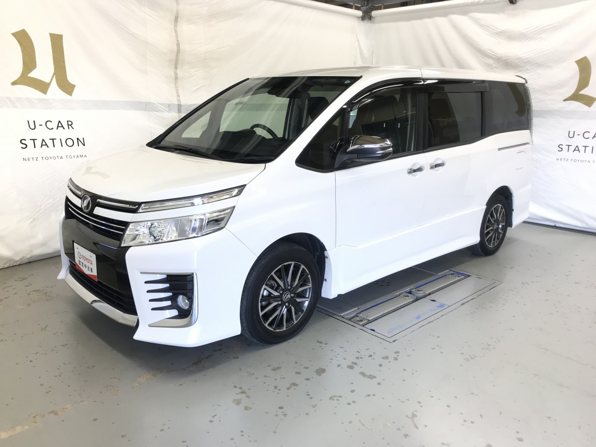 トヨタ ヴォクシー 2 0zs煌 サポカ ナビ Bカメラ Led スマ トキ 中古車情報 U Car Station ネッツトヨタ富山